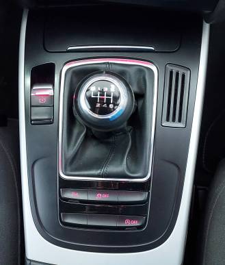 AUDI A4 AVANT 2.0 TDI SLINE