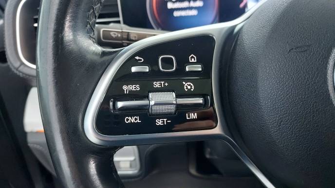 MERCEDES-BENZ GLE 300d 4MATIC