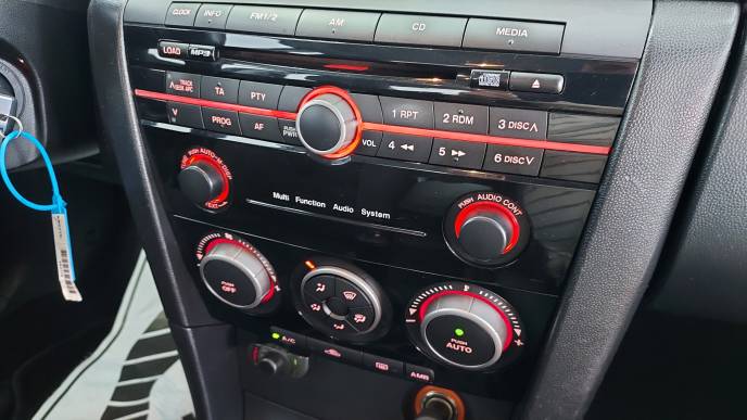 MAZDA MAZDA3