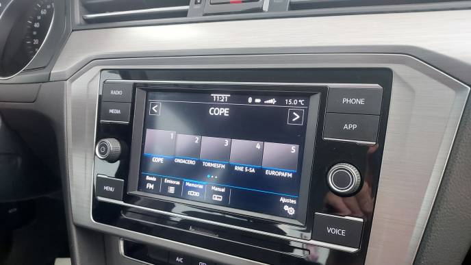 VOLKSWAGEN PASSAT 1.6 TDI 120