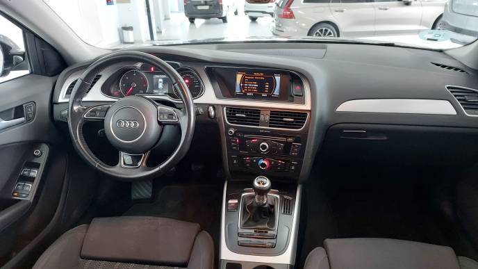 AUDI A4 AVANT 2.0 TDI SLINE