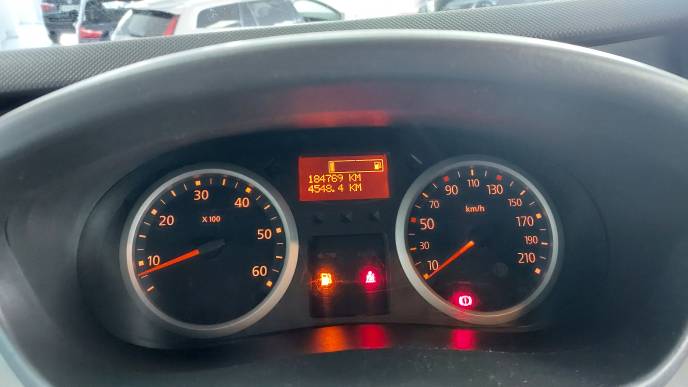 RENAULT TRAFIC 2.0 DCI 115