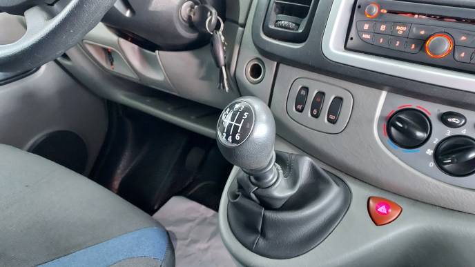 RENAULT TRAFIC 2.0 DCI 115