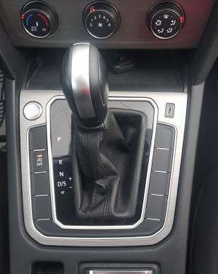 VOLKSWAGEN PASSAT 1.6 TDI 120