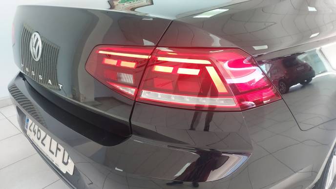 VOLKSWAGEN PASSAT 1.6 TDI 120