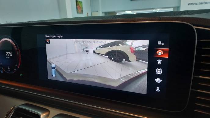 MERCEDES-BENZ GLE 300d 4MATIC