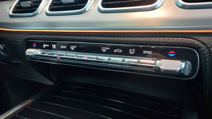 MERCEDES-BENZ GLE 300d 4MATIC