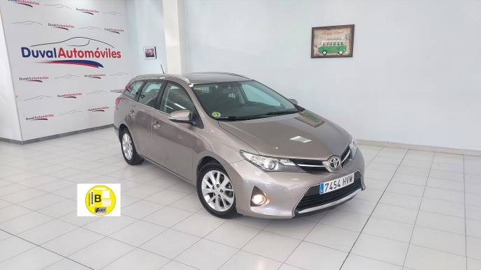 TOYOTA AURIS TOURING 90D