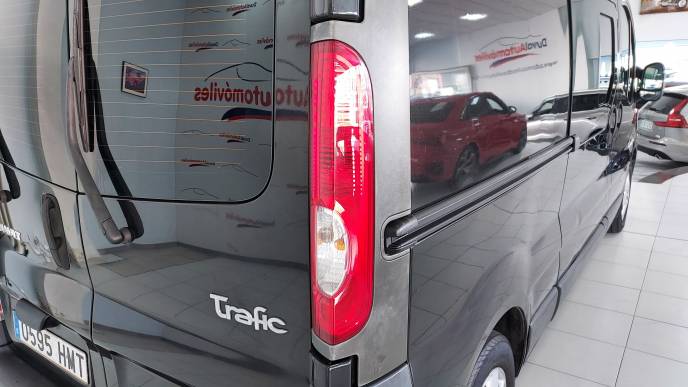 RENAULT TRAFIC 2.0 DCI 115