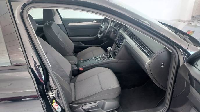 VOLKSWAGEN PASSAT 1.6 TDI 120