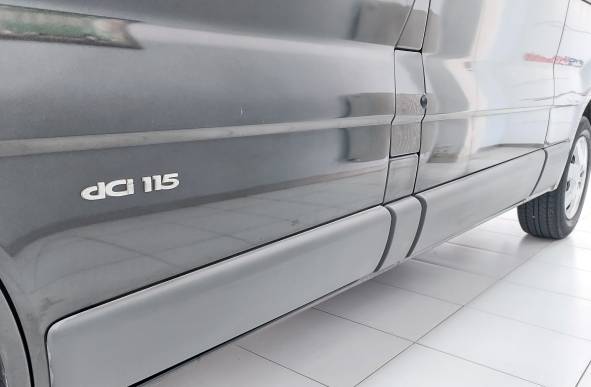 RENAULT TRAFIC 2.0 DCI 115