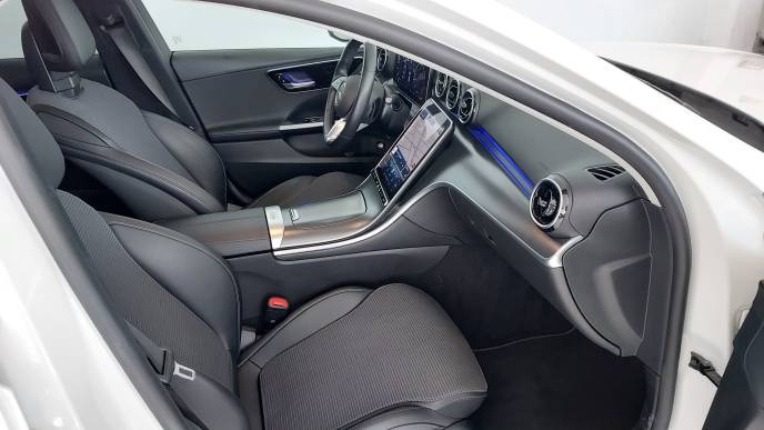 MERCEDES-BENZ C220d ESTATE