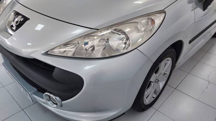 PEUGEOT 207 HDI 90