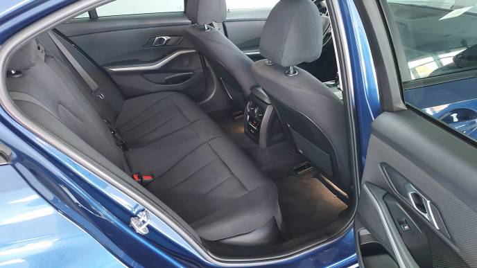BMW 320iA XDRIVE