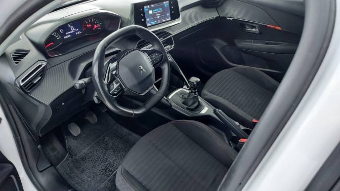 PEUGEOT 208 BLUEHDI 100