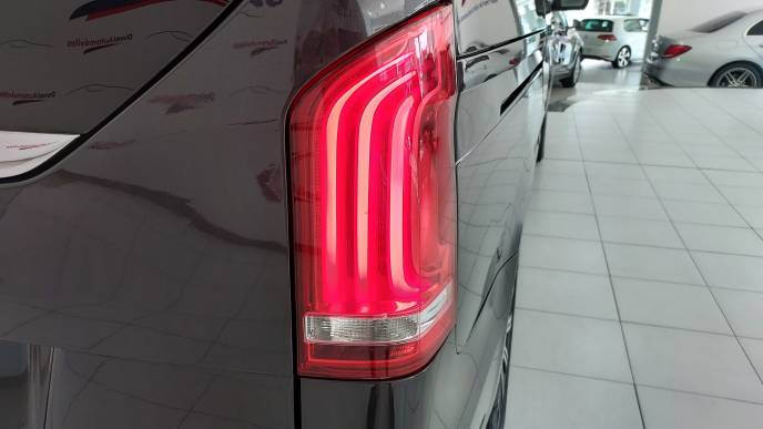 MERCEDES-BENZ V 250d