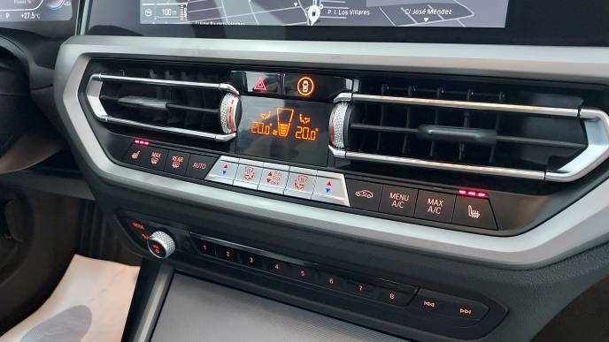 BMW 320iA XDRIVE