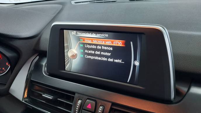 BMW 216d active tourer