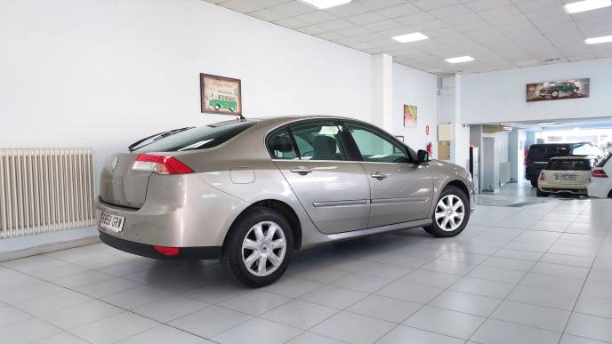 RENAULT LAGUNA 2.0DCI 130