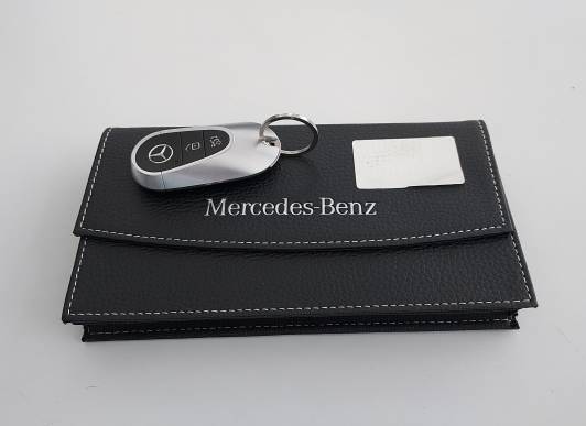 MERCEDES-BENZ C220d ESTATE