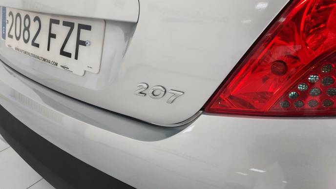 PEUGEOT 207 HDI 90