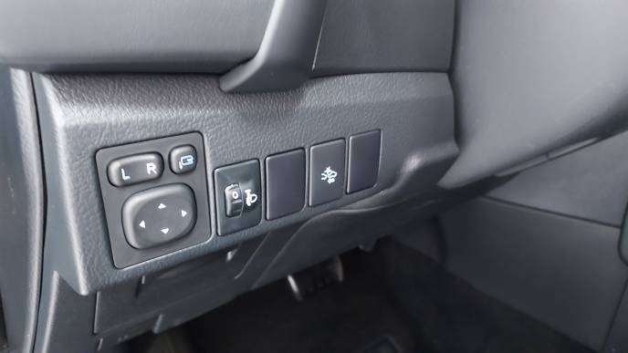 TOYOTA AURIS TOURING SPORTS