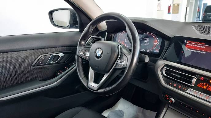 BMW 320iA XDRIVE