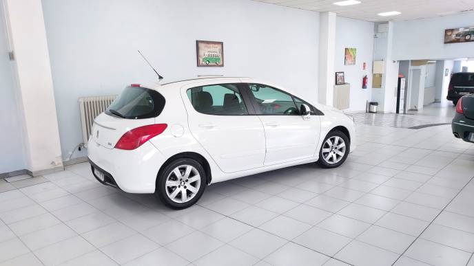 PEUGEOT 308 HDI 92