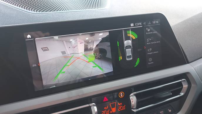 BMW 320iA XDRIVE