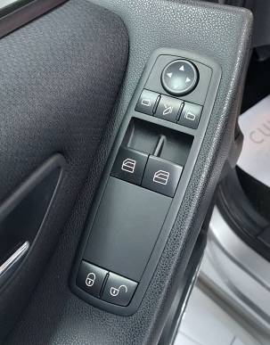 MERCEDES-BENZ A 160 CDI