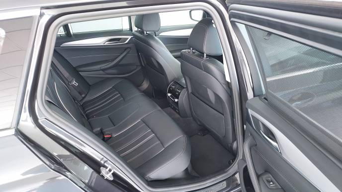 BMW 530D TOURING XDRIVE