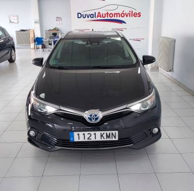 TOYOTA AURIS TOURING SPORTS