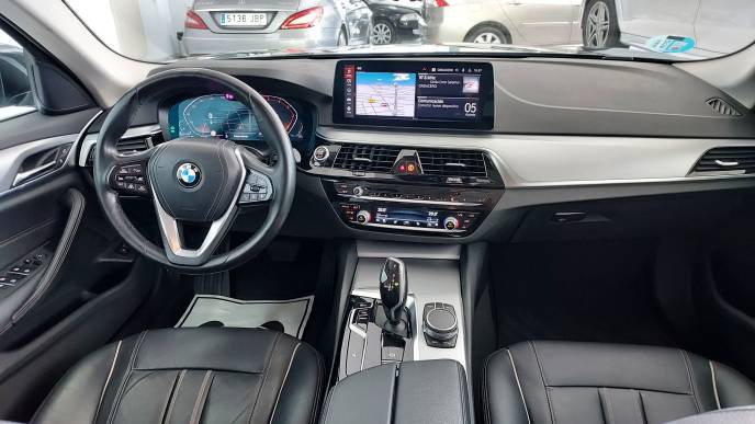 BMW 530D TOURING XDRIVE
