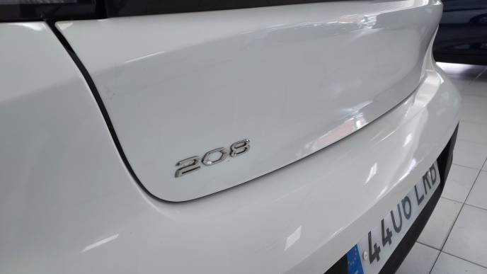 PEUGEOT 208 BLUEHDI 100