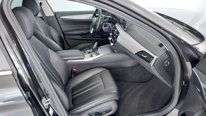 BMW 530D TOURING XDRIVE