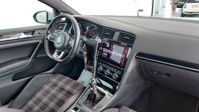 VOLKSWAGEN GOLF 2.0 TSI 230CV GTI PERFORMANCE