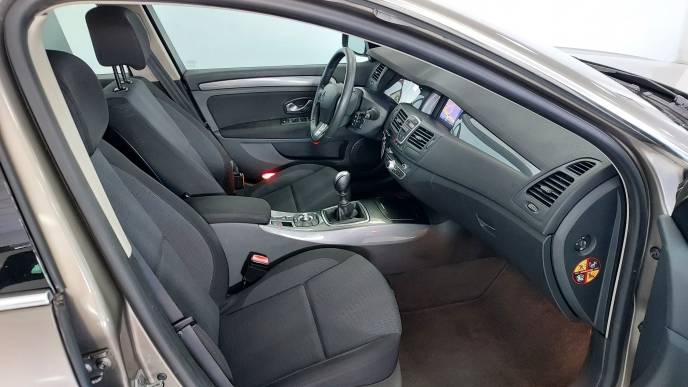 RENAULT LAGUNA 2.0DCI 130