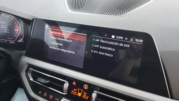 BMW 320iA XDRIVE
