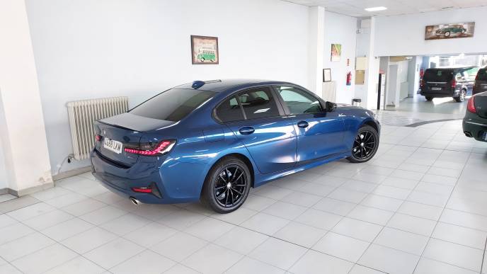 BMW 320iA XDRIVE
