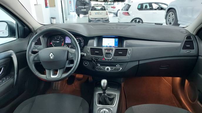 RENAULT LAGUNA 2.0DCI 130