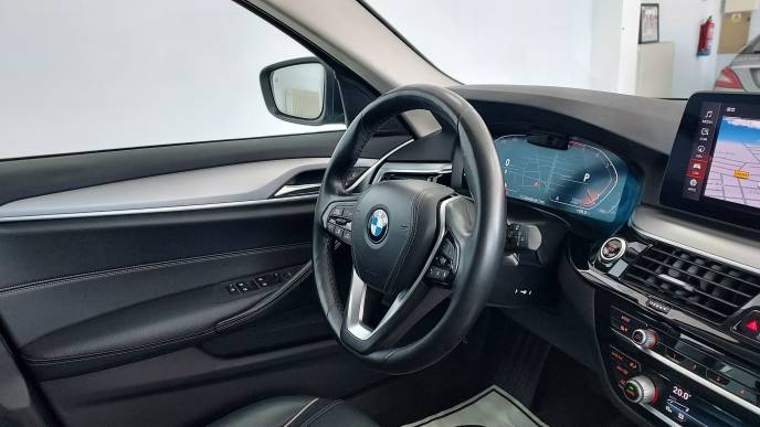 BMW 530D TOURING XDRIVE