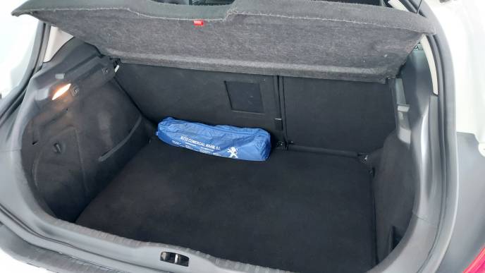 PEUGEOT 308 HDI 92