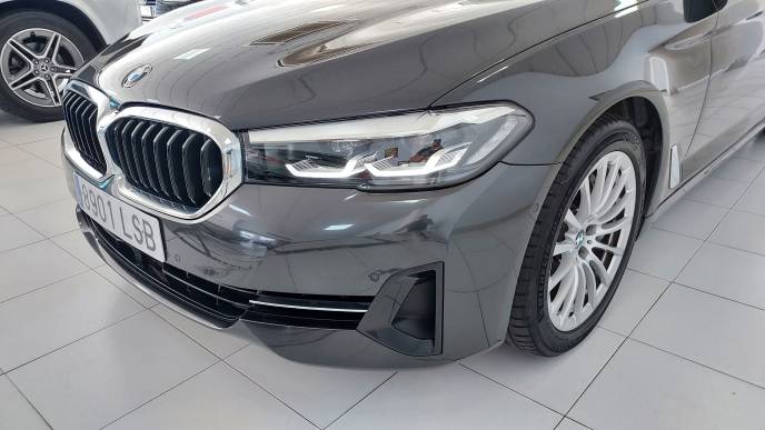 BMW 530D TOURING XDRIVE