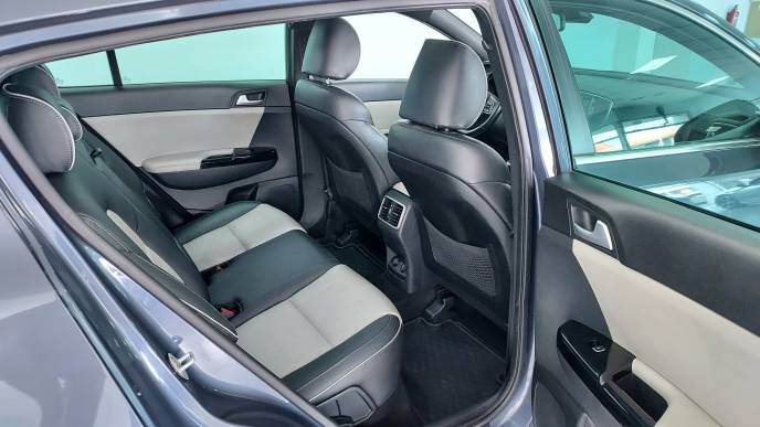 KIA SPORTAGE 2.0 CRDI
