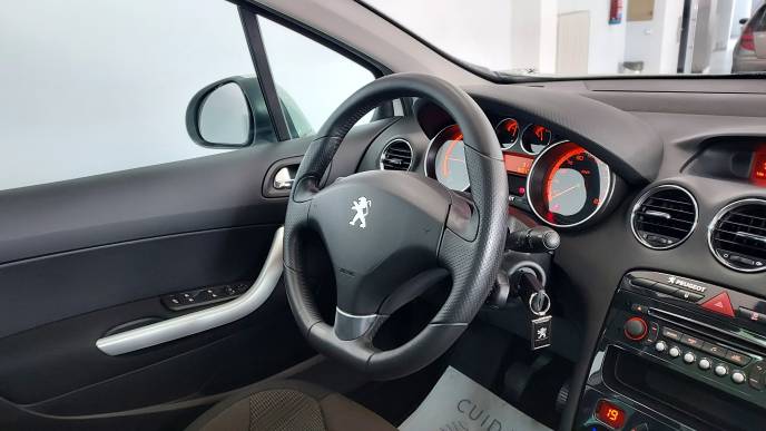 PEUGEOT 308 SW HDI 92